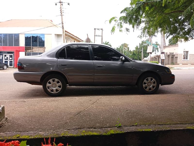 Thumbnail 3 of 1997 Toyota Corolla DX